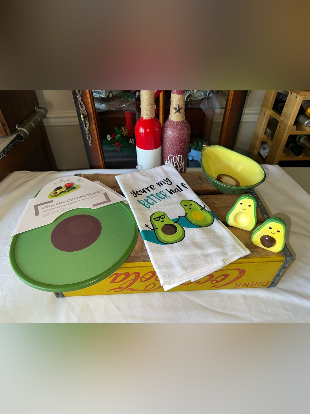 Avocado Bundle ~ Cutting Board, Dish Towel, Salt & Pepper Shaker, Dish ~ New